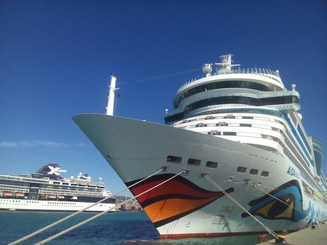 aida stella celebrity constellation le lyrial  sovereign  3